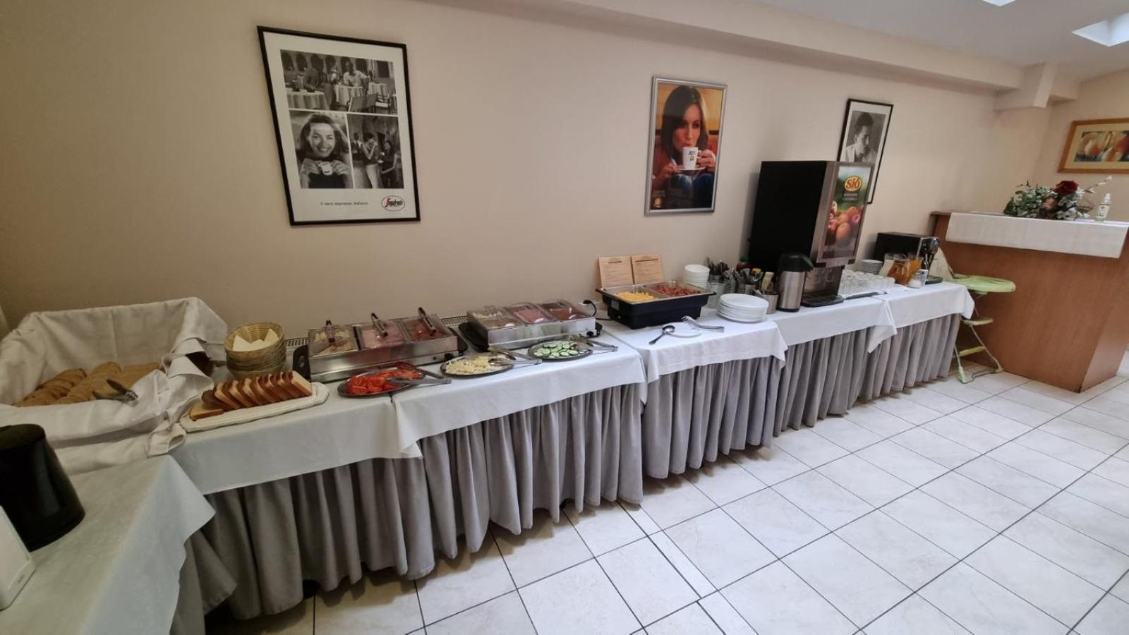 Hotel Rose City Budapest Eksteriør bilde